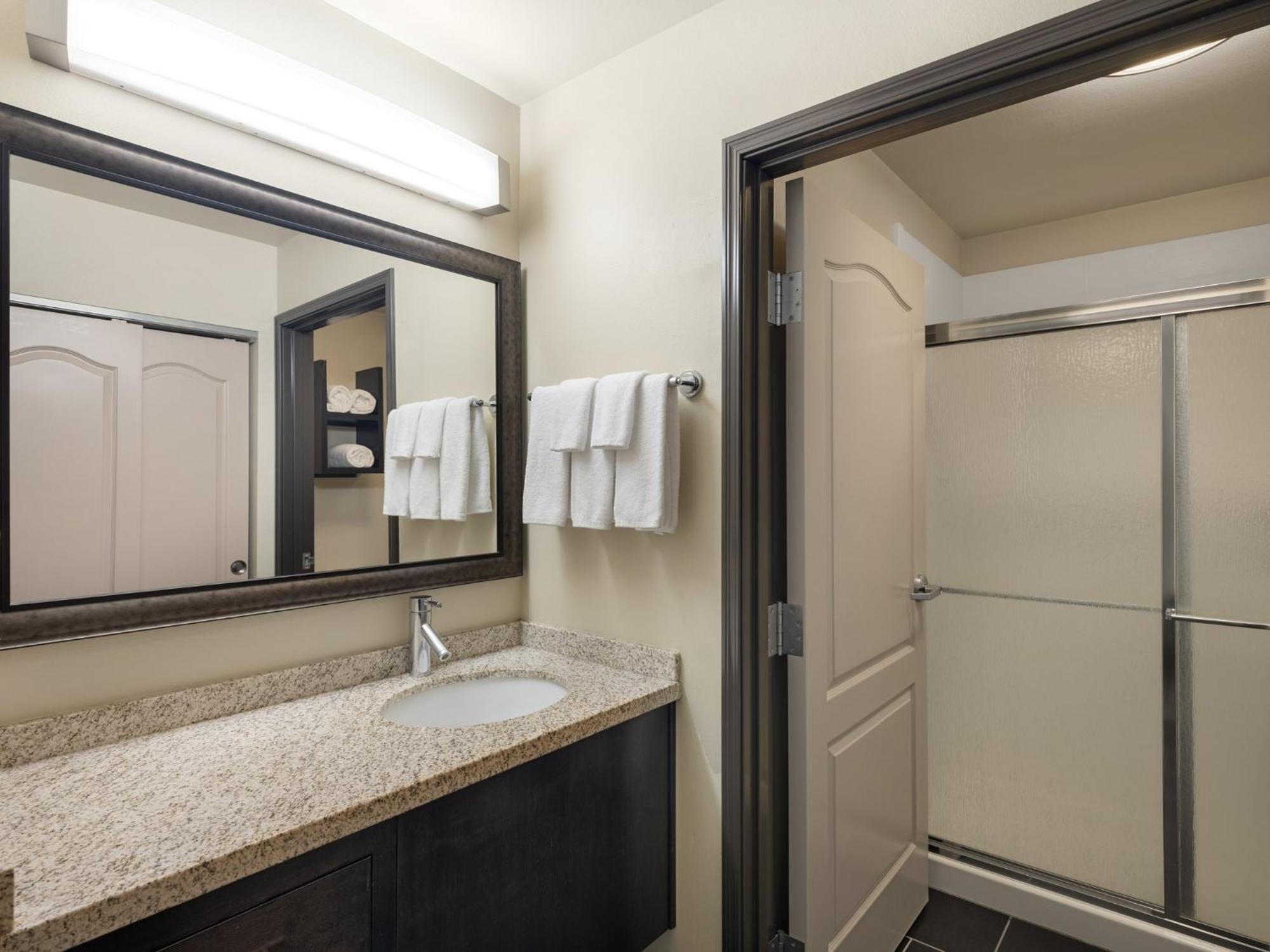 Staybridge Suites Midvale By Ihg Bagian luar foto