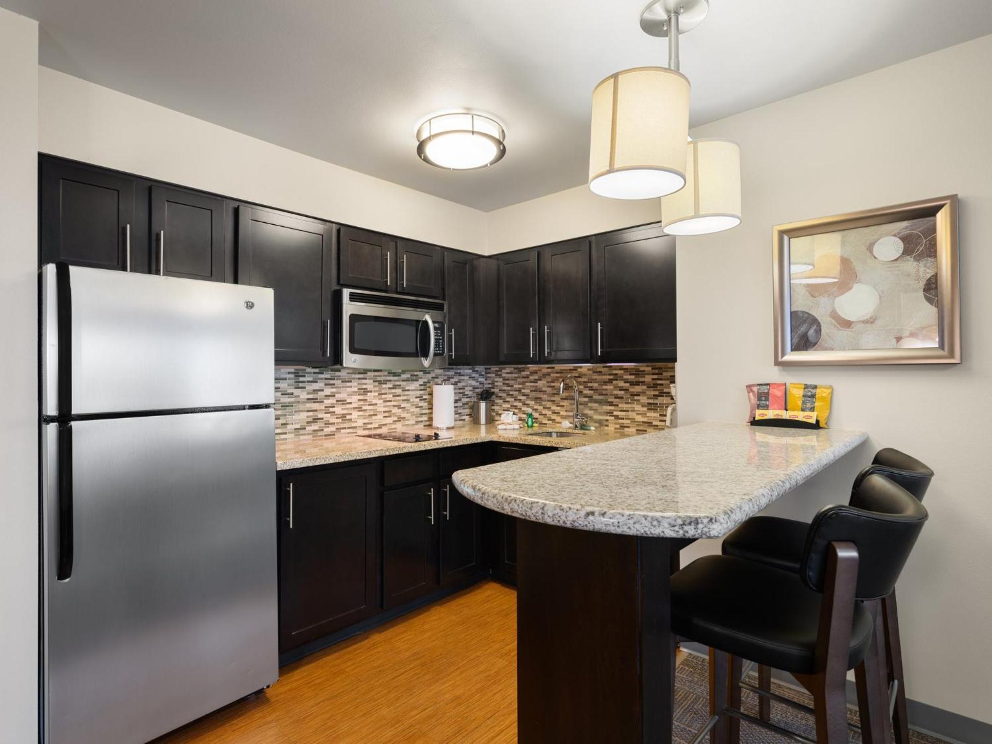Staybridge Suites Midvale By Ihg Bagian luar foto