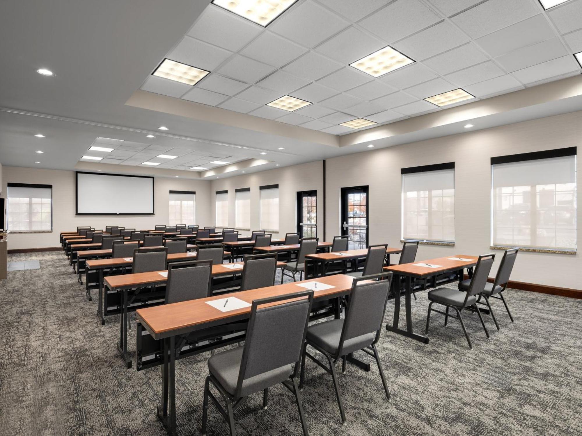 Staybridge Suites Midvale By Ihg Bagian luar foto