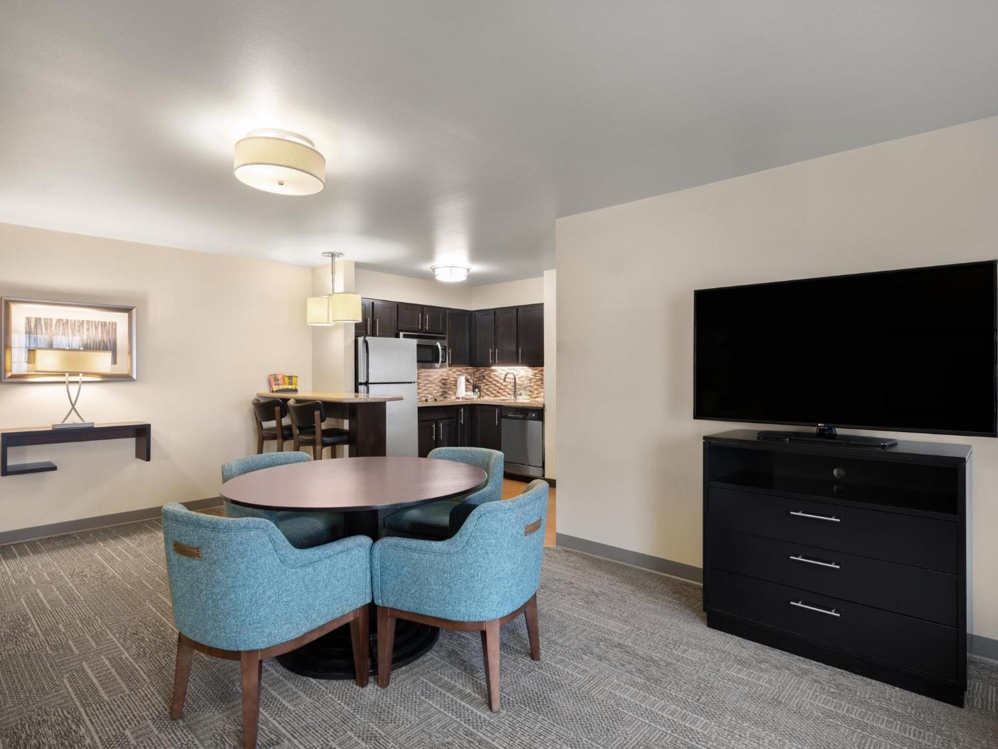 Staybridge Suites Midvale By Ihg Bagian luar foto