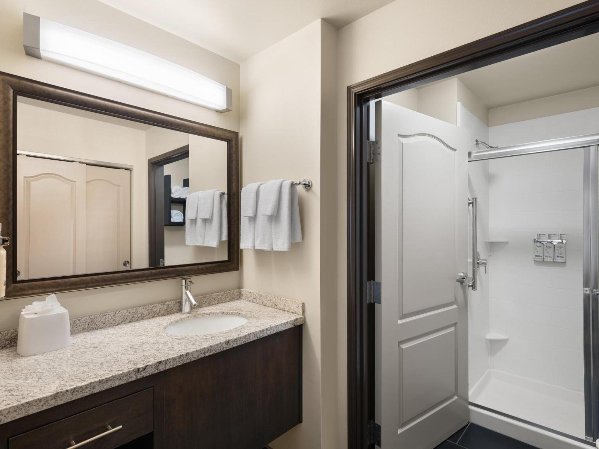 Staybridge Suites Midvale By Ihg Bagian luar foto